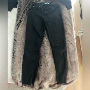 Black skinny jeans